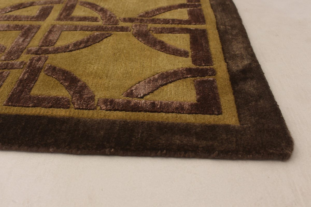 Nepal Opulence rug, angled view