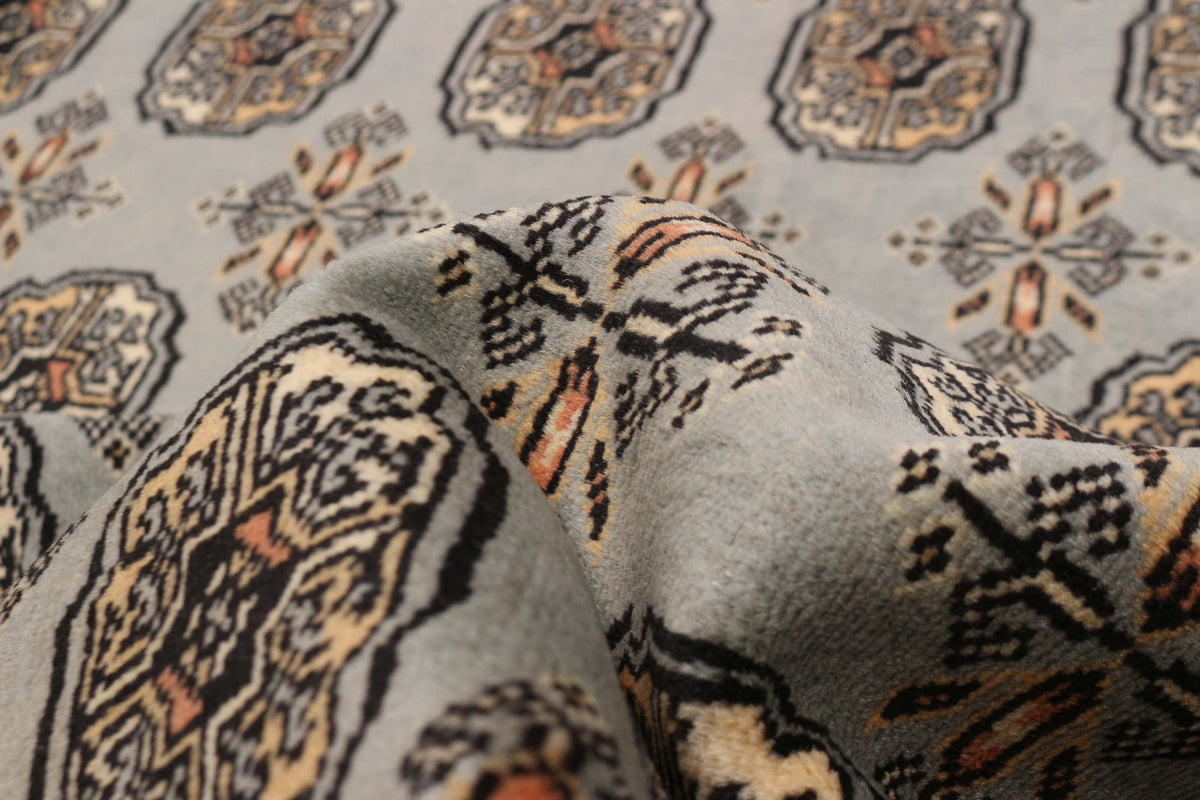 Peshawar Bokhara rug, reverse side
