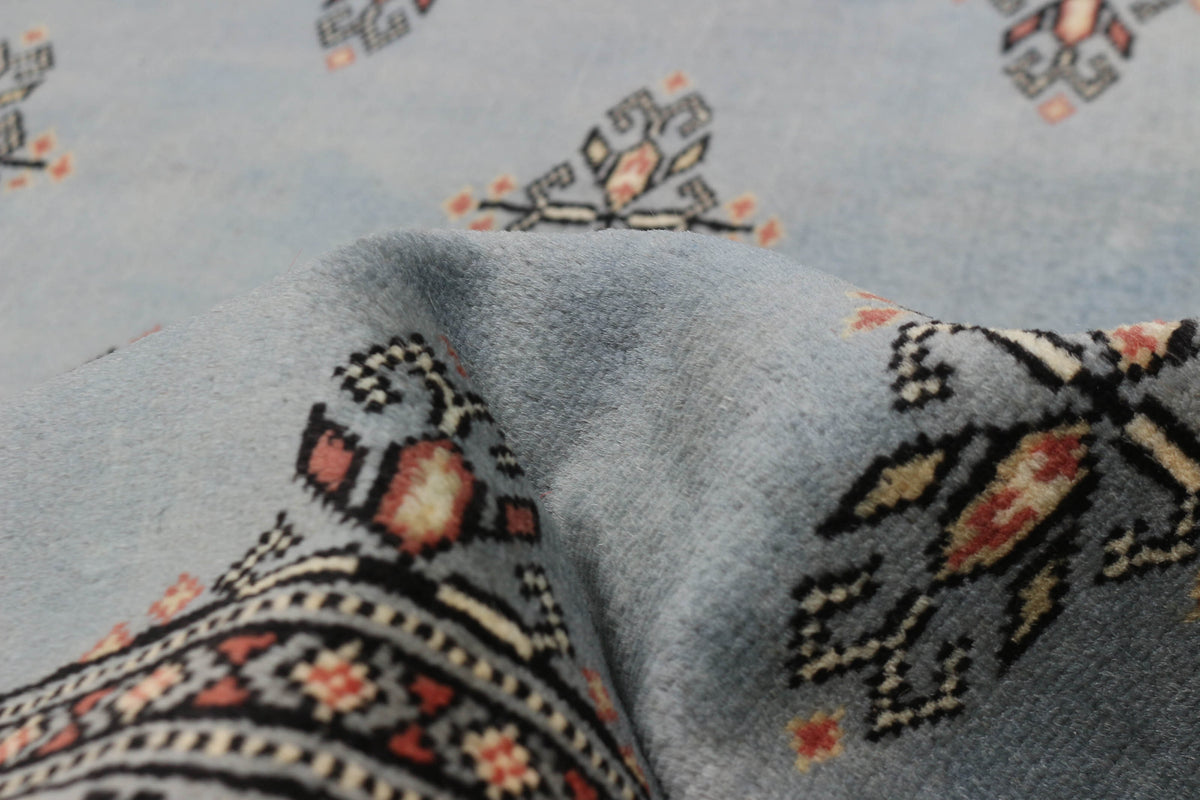 Peshawar Bokhara rug, reverse side