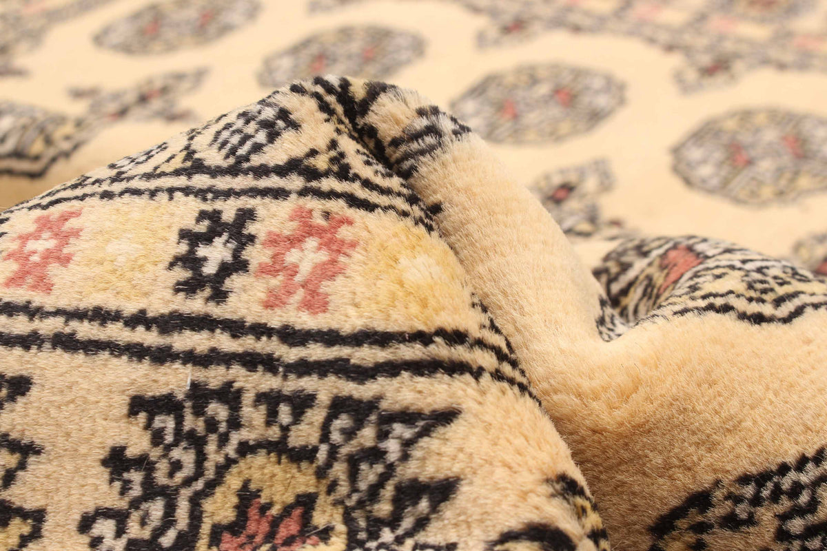 Peshawar Bokhara rug, reverse side